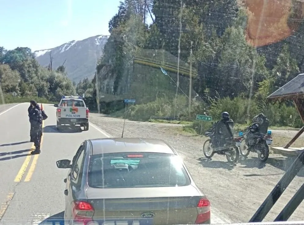 Demoras en el tránsito en Ruta 40 debido la inspección ocular por el caso Rafael Nahuel