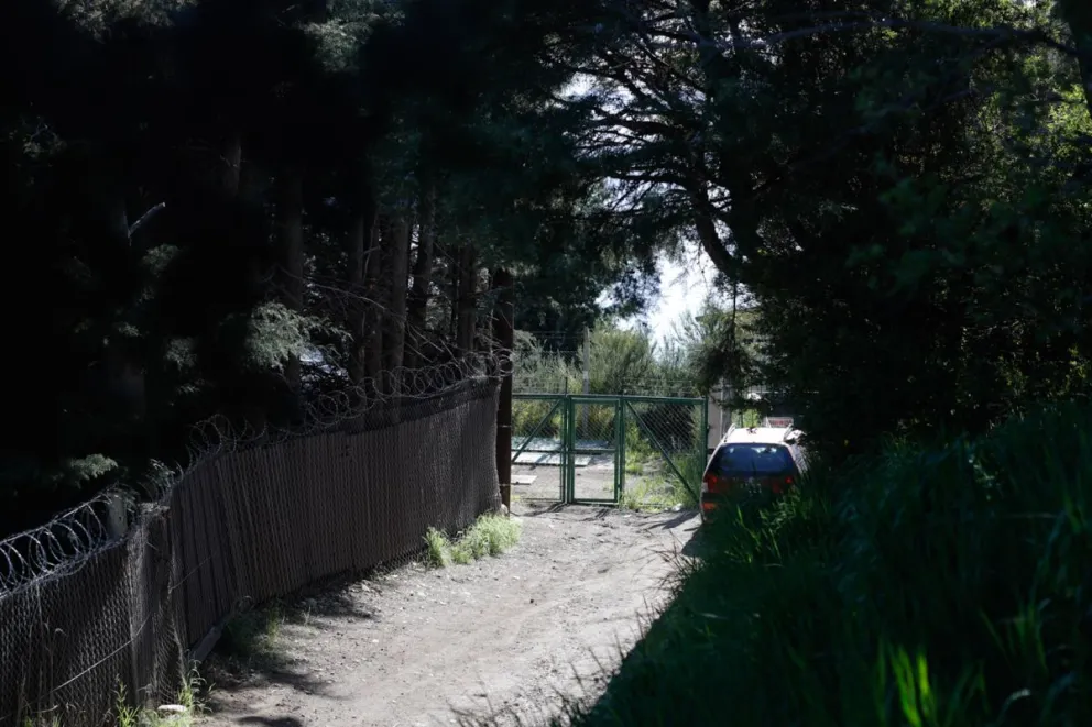 Entre la letra fría y las costas del Nahuel Huapi: Un dilema de acceso a las playas de Bariloche