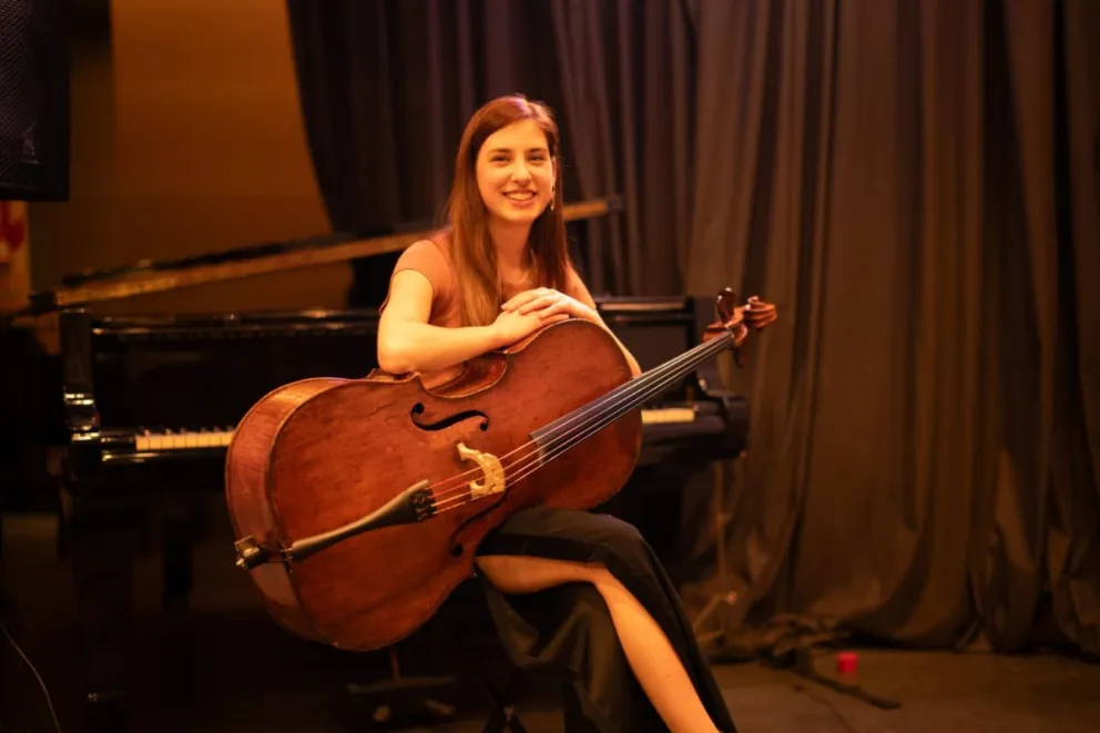 Ana Verena Díaz toca Bach y Glass en el refugio Berghoff