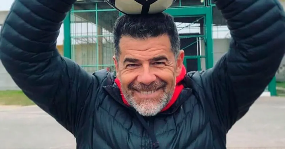 Julián Weich aprovechó sus vacaciones para reencontrarse con su “hijo africano”