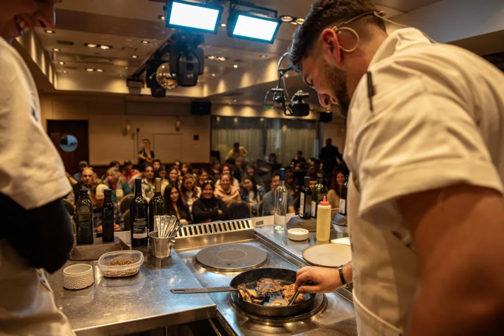 Más de un centenar de personas disfrutó de las Clases Magistrales de Cocina