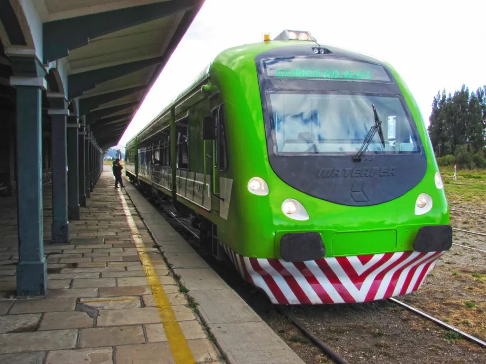 El tren vuelve a conectar Jacobacci con Bariloche