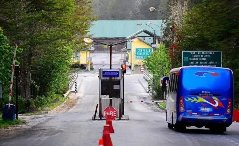 La medida será sin afectación -por el momento- del turismo internacional de pasajeros en los distintos puntos de frontera.