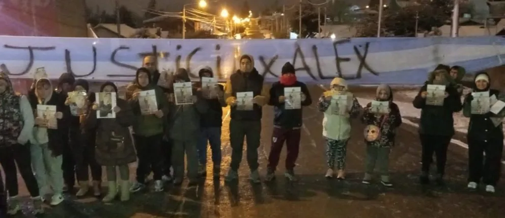 Denuncian daños durante el pedido de justicia por Alex Alvarado