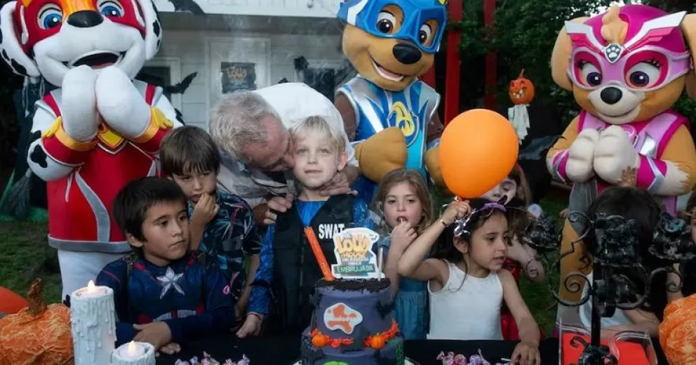 Marley celebró el cumpleaños de Mirko: temática Halloween, disfraces y famosos invitados