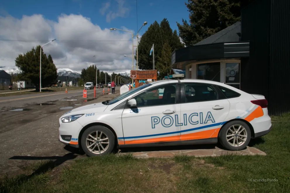 Se mantienen las alcoholemias positivas en las rutas de ingreso a Bariloche. Foto: Facu Pardo