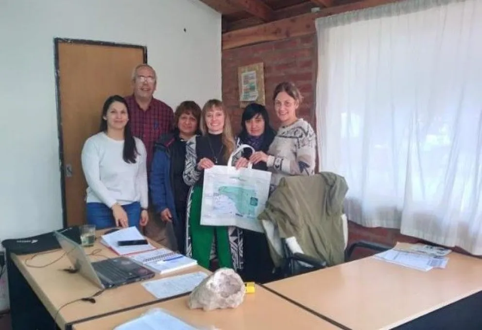 Escuela de El Bolsón recibió una Mención de Honor de Nación por su proyecto de ecoturismo