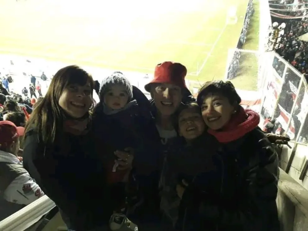 En “Las cosas que hice por Vos” viven hinchas barilochenses de Deportivo Morón