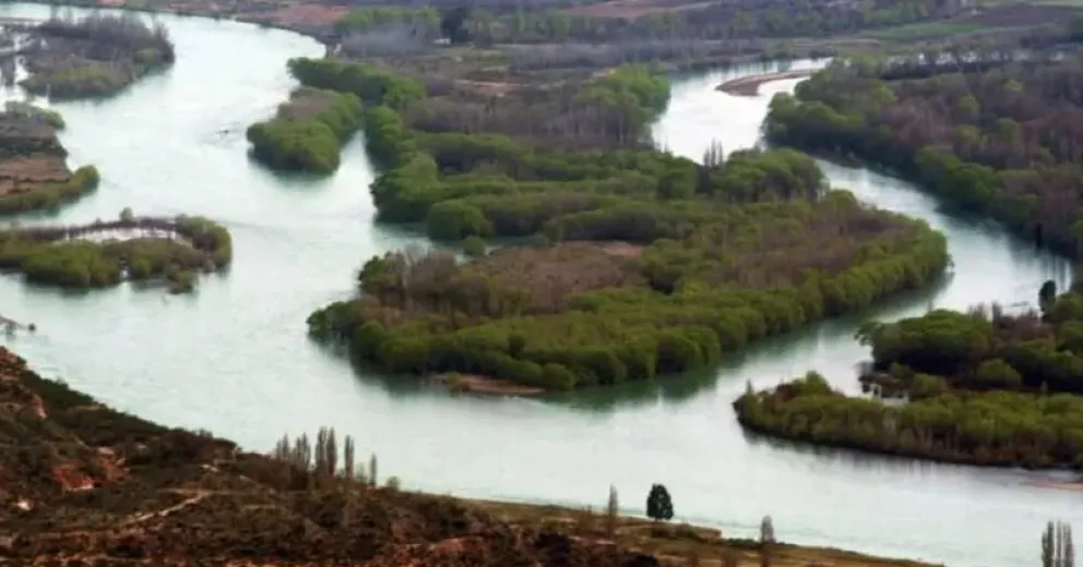 Para tener cuidado: a partir de hoy aumentan los caudales de los ríos Limay y Negro