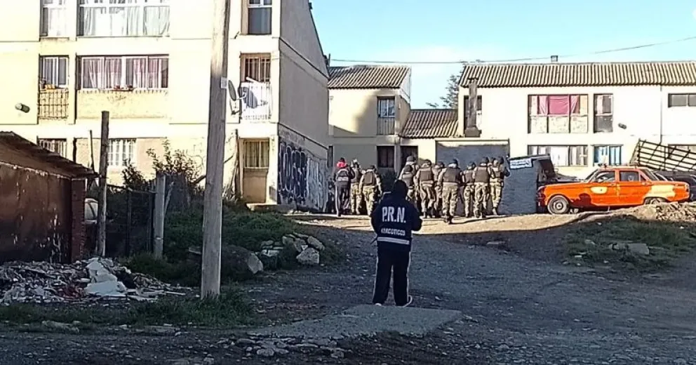 Secuestraron cocaína y una fuerte suma de dinero: Hermetismo por allanamientos en Bariloche
