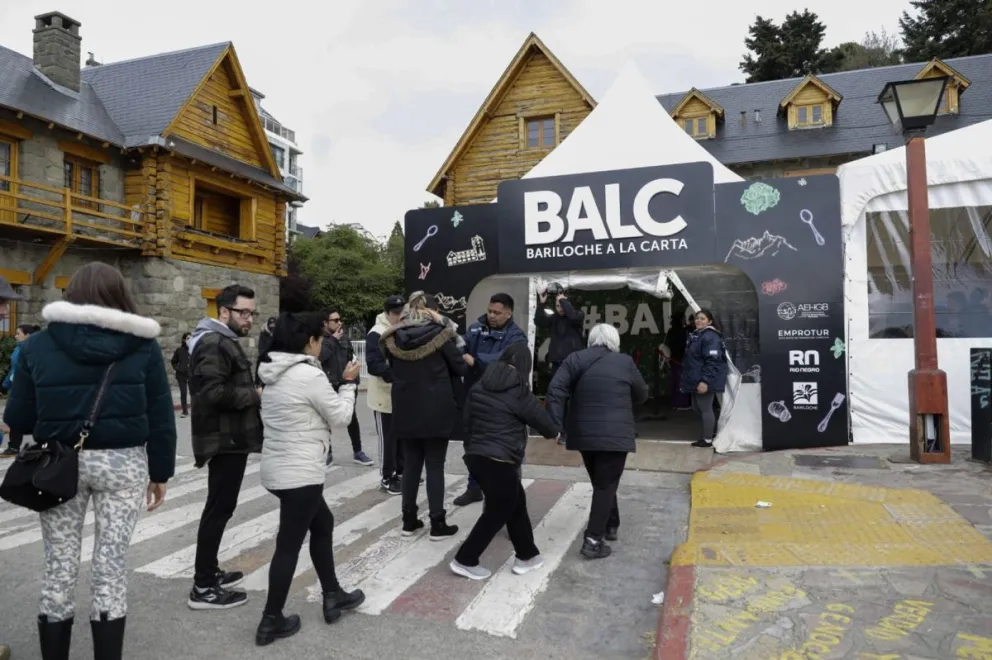 Barberis respaldó la realización de fiestas populares: “demuestran desarrollo e identidad”