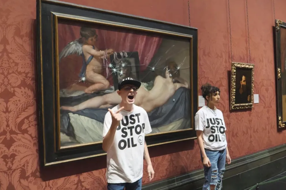 Ecologistas atacaron a martillazos un cuadro de Diego Velázquez