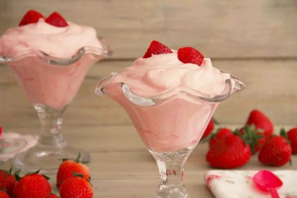 Súper sencillo: espuma de frutillas en 3 pasos