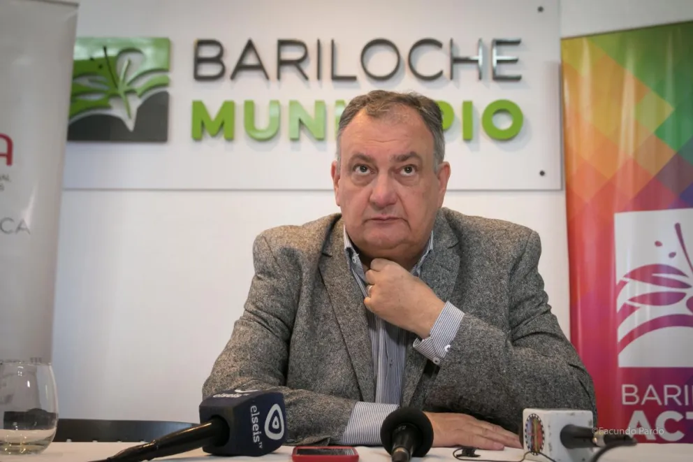 Piden imputar a Gennuso por desvíos de fondos para viviendas