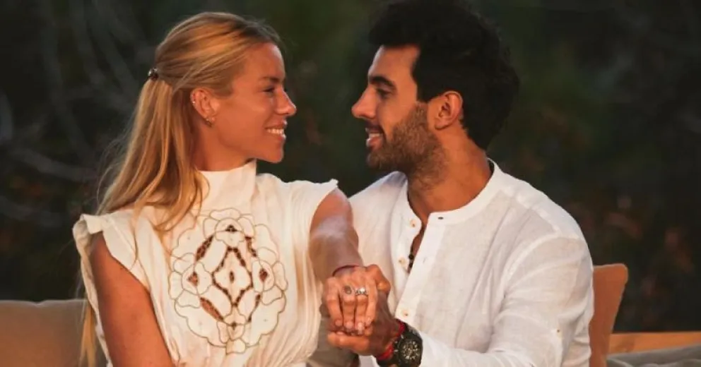 Las fotos de los looks que eligieron Nicole Neumann y Manu Urcera para su boda