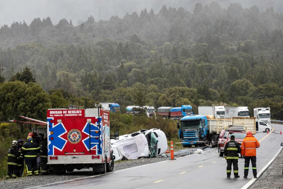 Son seis los muertos por el fatal accidente donde viajaban turistas desde Bariloche