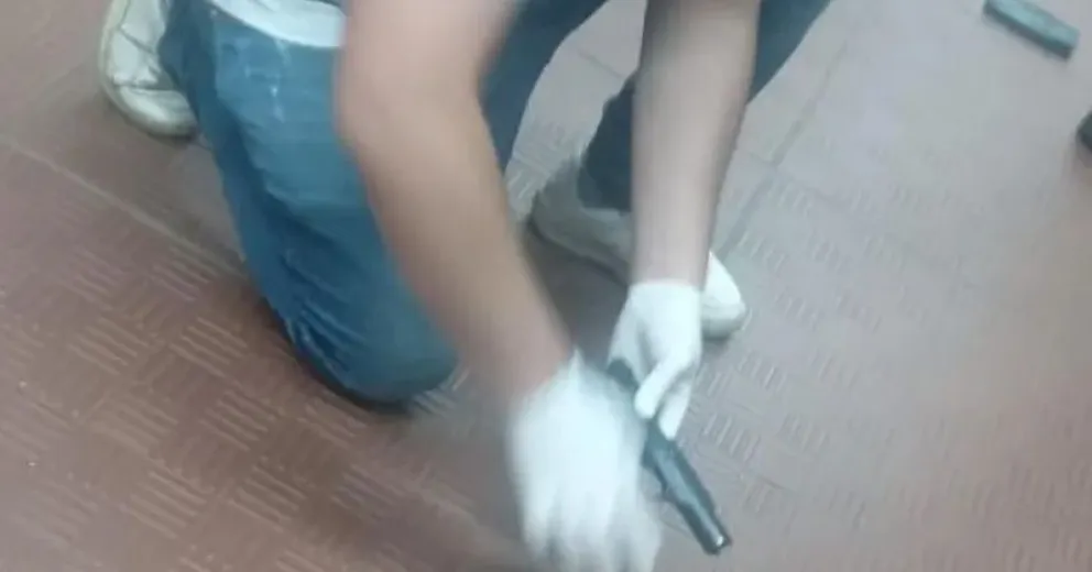 Amenazó a una pareja con un arma de fuego a metros del Centro Cívico