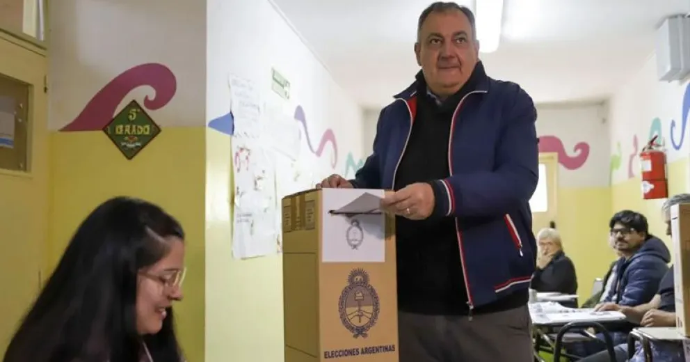 Gennuso votó en el balotaje por última vez como intendente de Bariloche