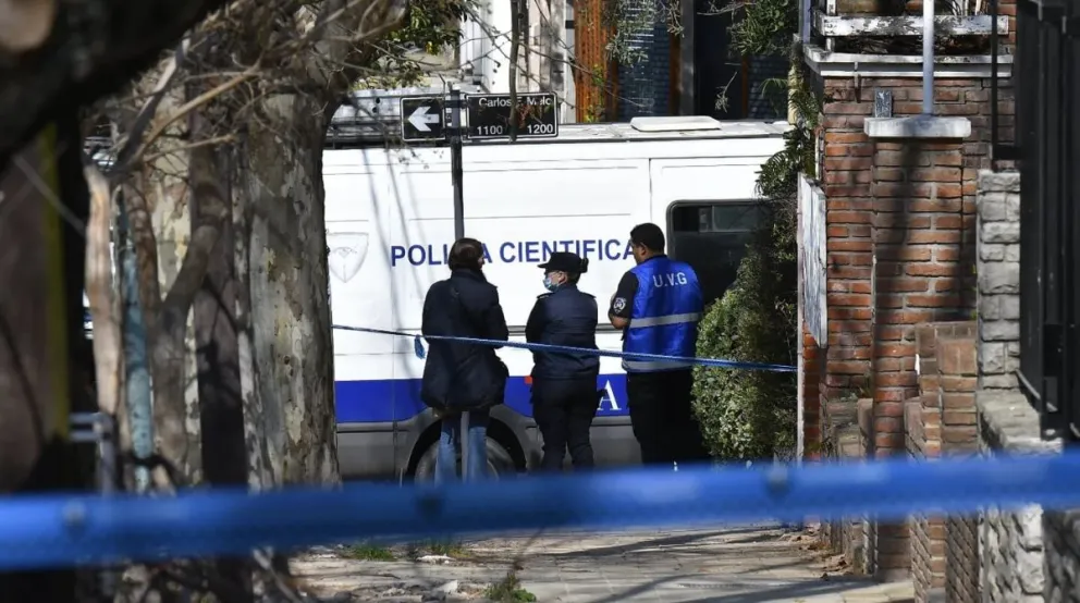 Un adolescente mató a su tía de un disparo e hirió a su padre y abuelo en una disputa familiar