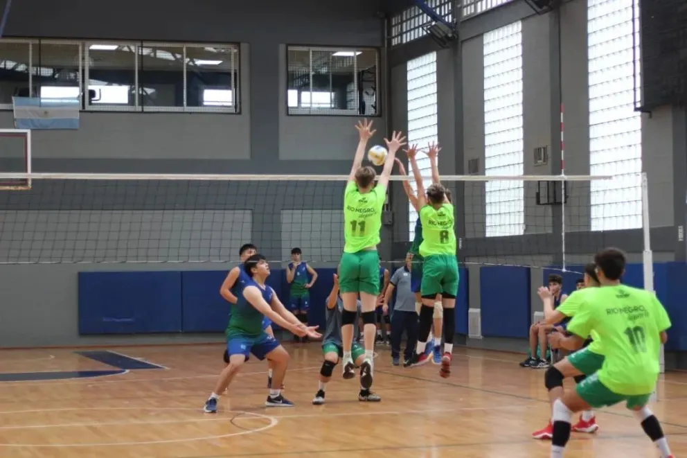 Siete barilochenses integran las selecciones de vóley de los Juegos Epade