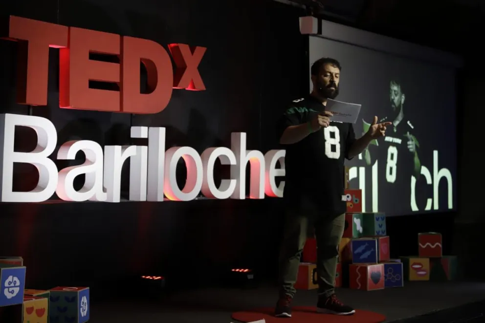 Las charlas TED barilochenses culminaron a ritmo de rap