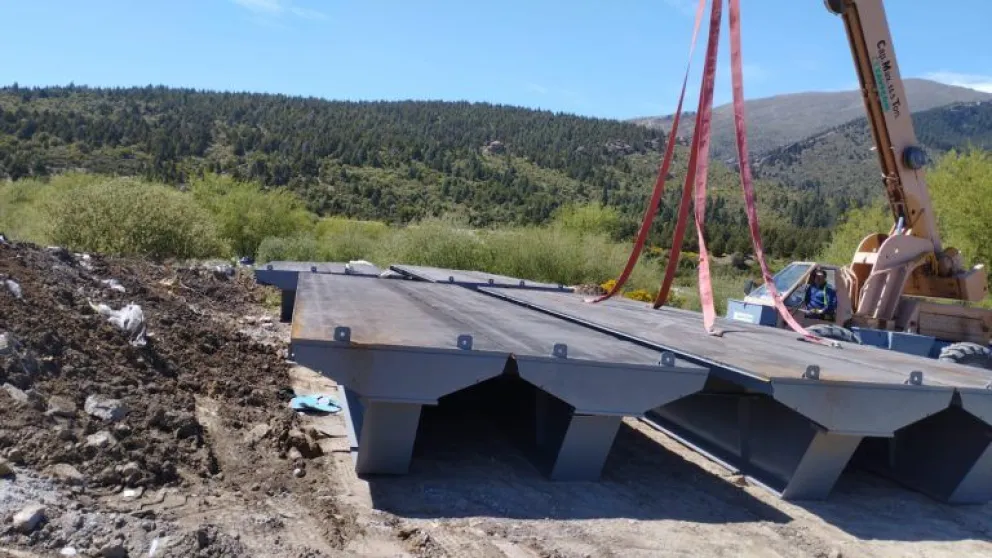 Siguen adelante los trabajos del puente sobre calle Wiederhold