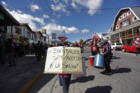 ATE Bariloche realiza un corte de media calzada en calle Onelli 