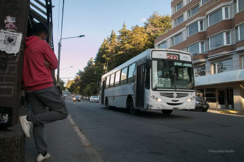 Gennuso se manifestó preocupado por el futuro del transporte público en Bariloche