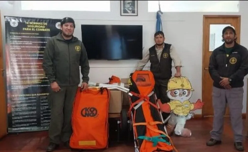 El ICE cuenta con nuevo equipamiento para el traslado de pacientes en zonas agrestes 