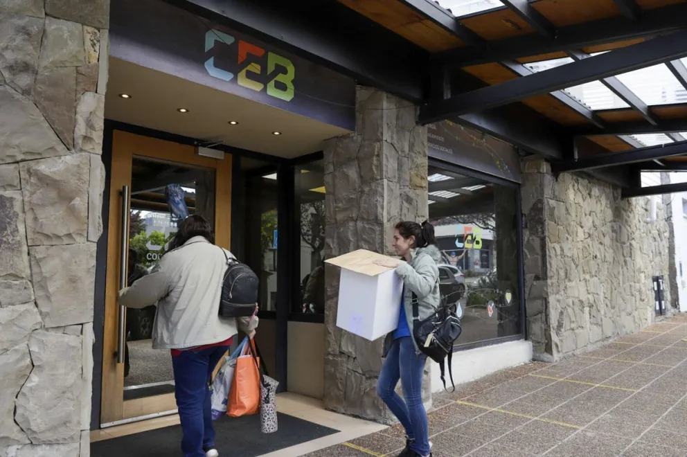 Ganó la Lista Roja por dos votos pero el oficialismo mantiene la conducción de la CEB