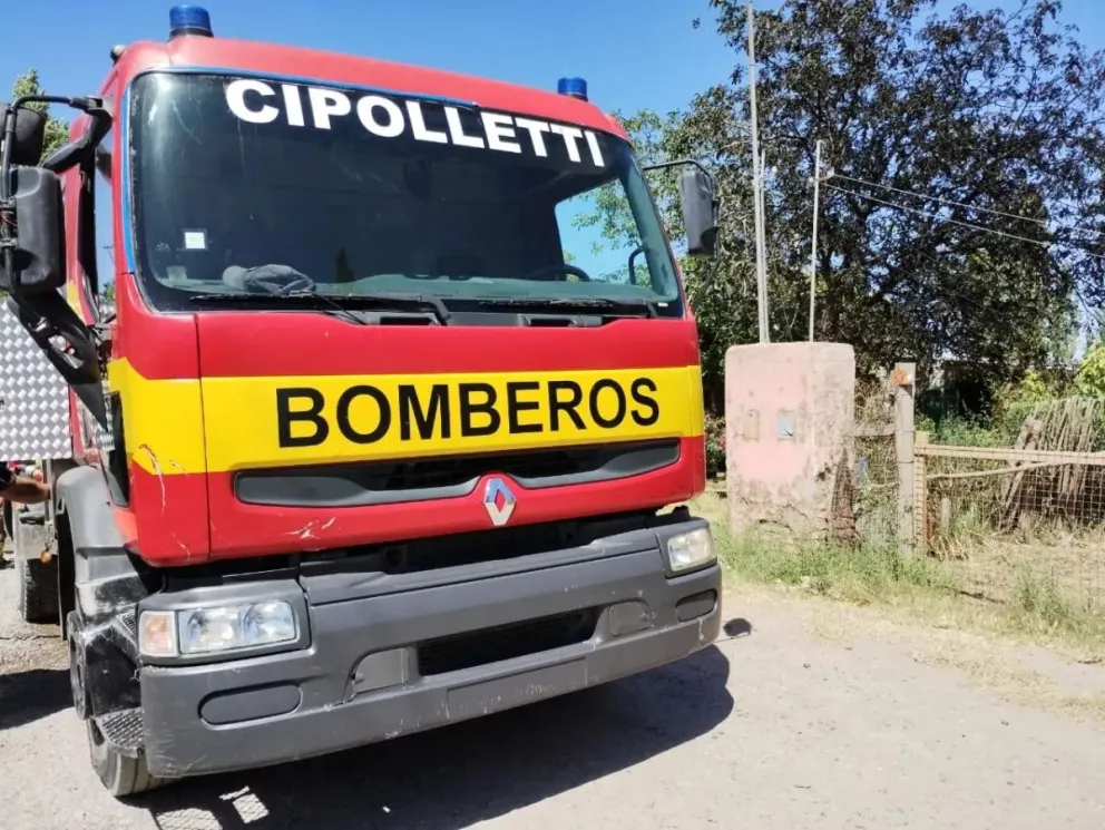 Pedido de ayuda: su marido murió ahogado y ahora se le incendió su casa