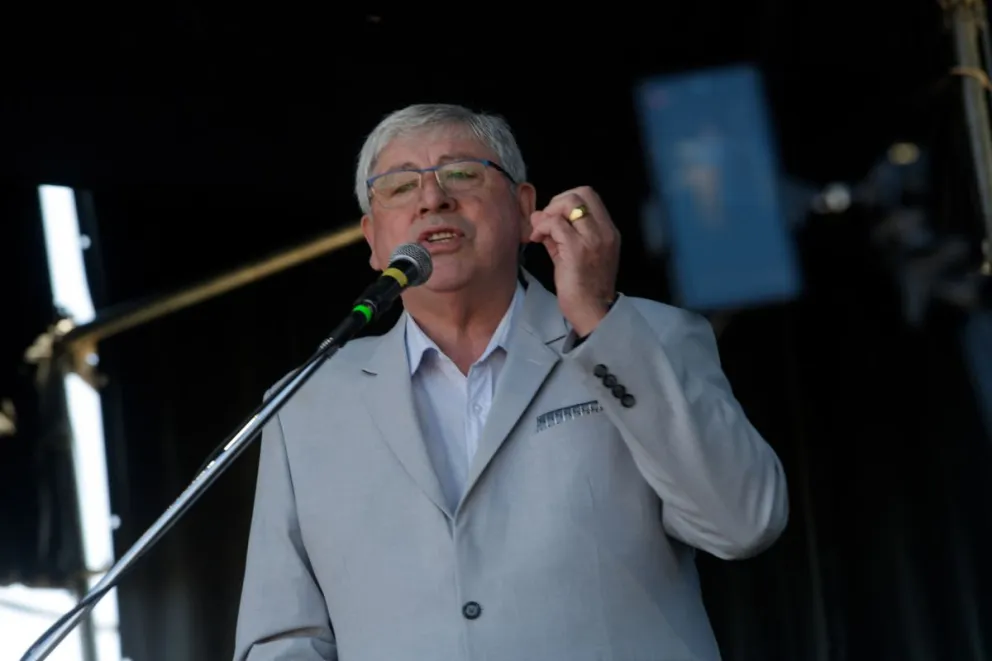 Empezó el gobierno de Cortés, con el desafío de cumplir todo lo dicho