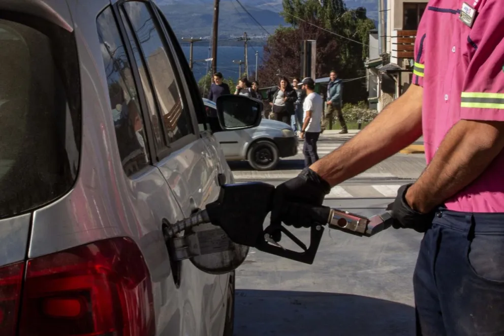 Aseguran que esta semana habrá nuevo "tarifazo" al combustible
