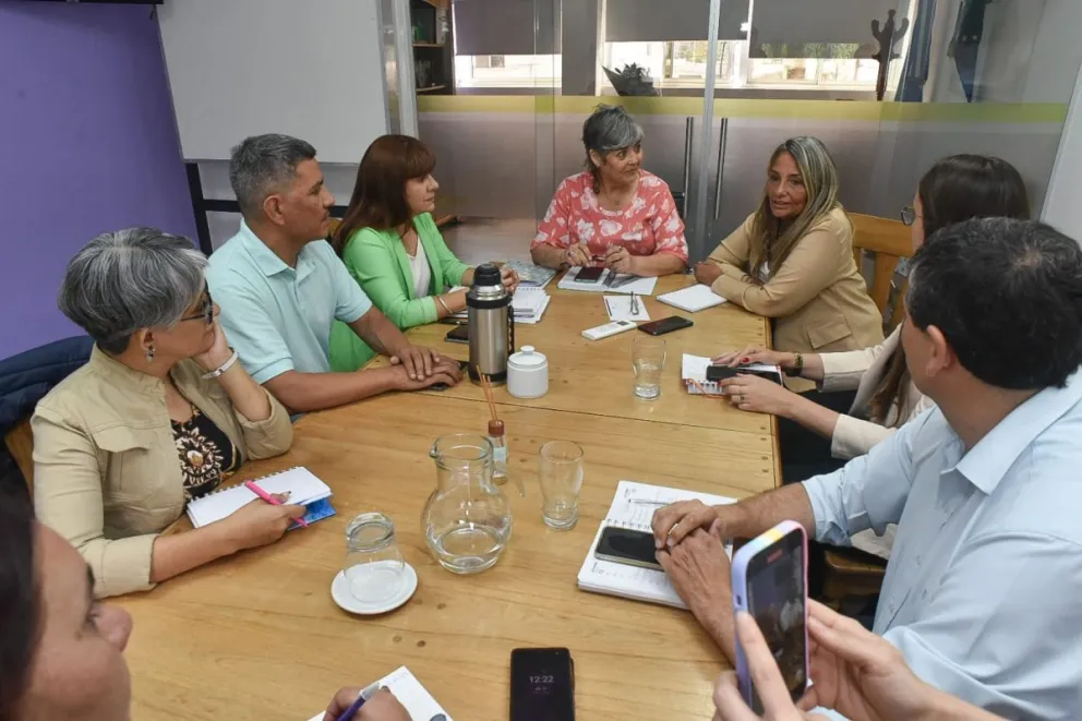 UnTER y el gobierno se vuelven a reunir en paritaria para destrabar el inicio de clases 2024