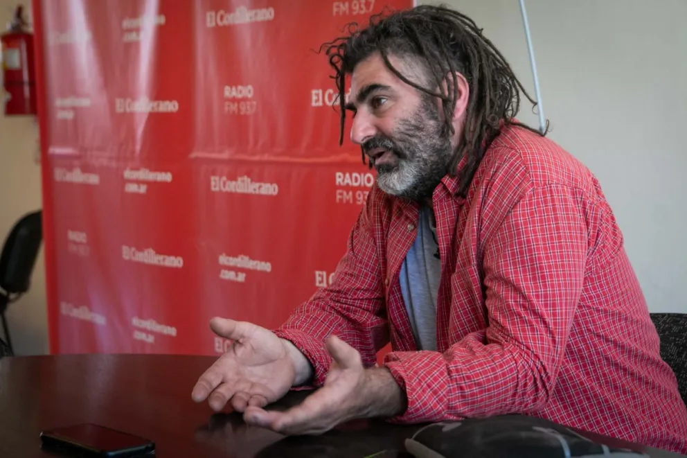 “Uno de los oficiales dijo que si estuviésemos en el Ejército habría que fusilarnos”