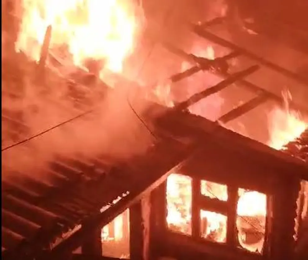  El bombero que fue internado tras el incendio de una casa fue dado de alta