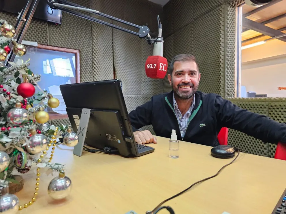 "Un anhelo personal y un sueño que comparto con el intendente es tener un natatorio municipal"