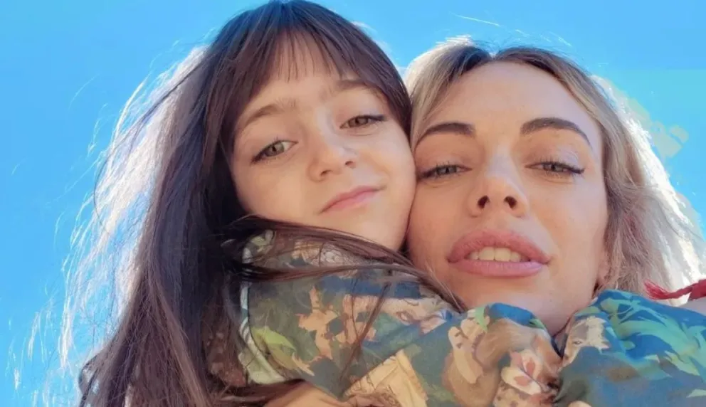 El elegante look que Emilia Attias y su hija eligieron para un evento