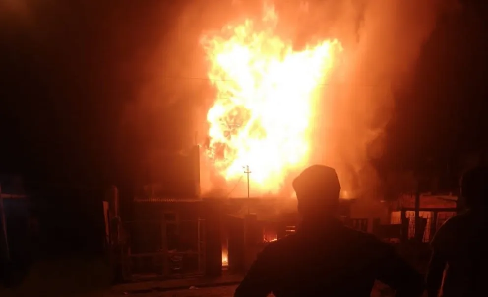 En Trelew murió una adolescente en un incendio