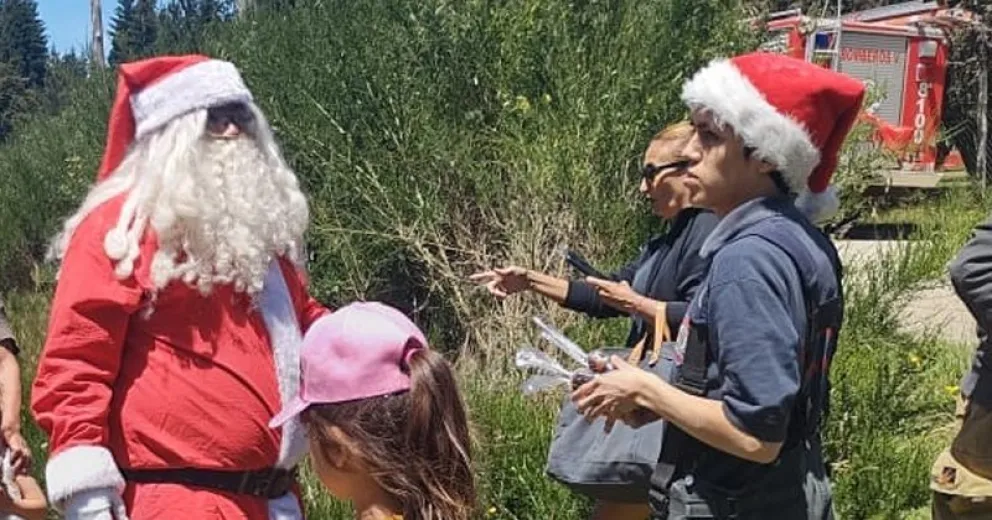 Bomberos Campanario informa horarios y recorridos que hará Papá Noel