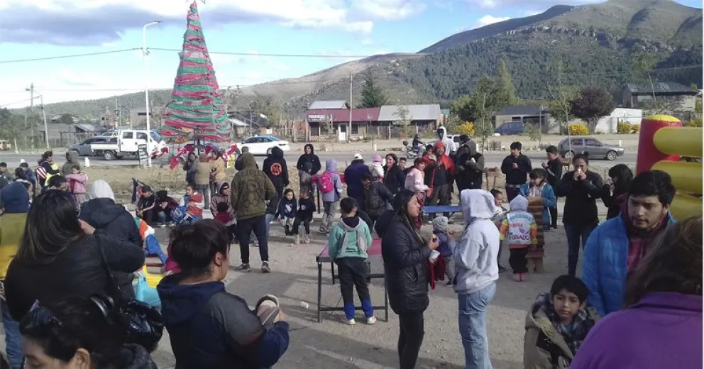 Vecinos unidos por una Navidad mejor