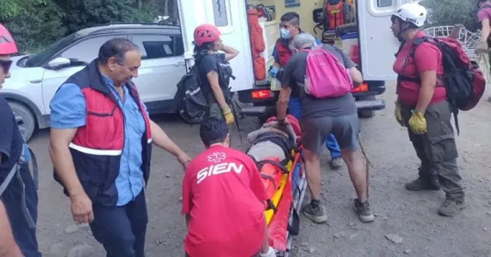 Debieron rescatar a una mujer por sufrir esguince de tobillo