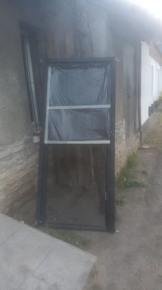 Nuevamente roban elementos del cementerio de El Bolsón