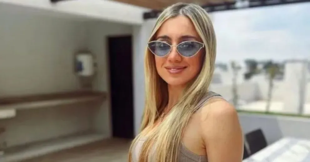 Morena Beltrán se prendió a la moda con una bikini amarilla