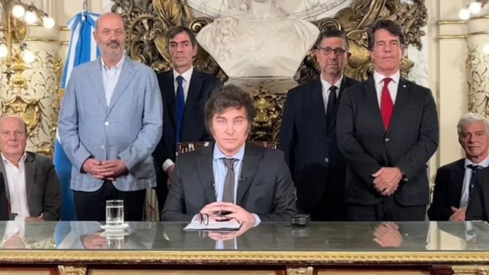 Habilitan la feria judicial para tratar por separado los amparos contra el DNU