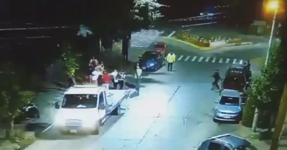 VIDEO: Denunciaron a un hombre por golpear a un joven con discapacidad mental