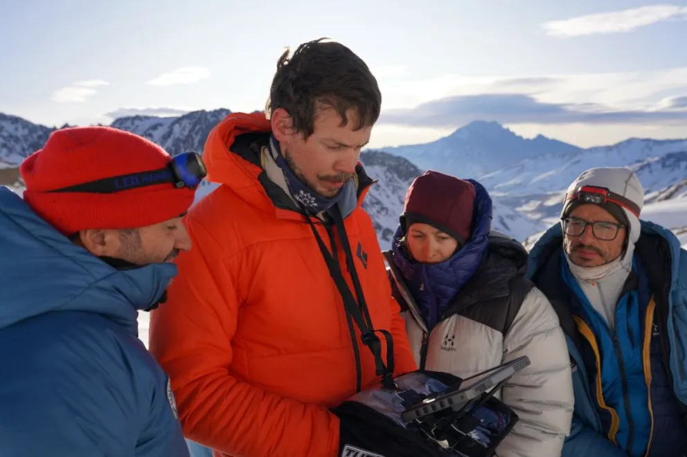 Tiene sello barilochense “La sociedad de la nieve”