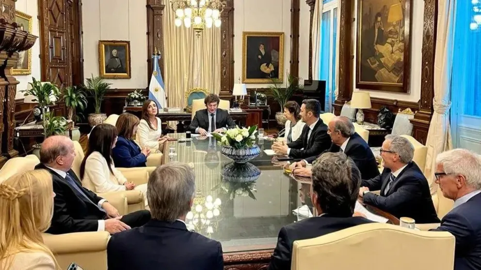 Milei tendrá un asado en Olivos junto a sus ministros previo a su viaje a Davos