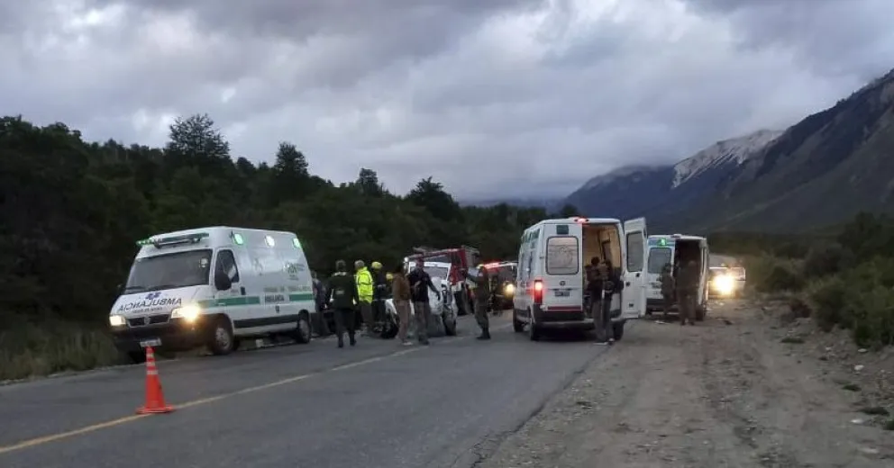 Violento choque en la zona de La Veranada: los heridos fueron trasladados a Bariloche