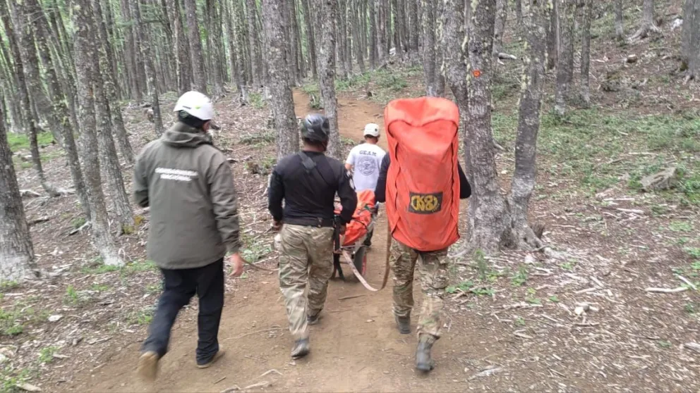 Debieron buscar a dos caminantes extraviadas y evacuar a un accidentado